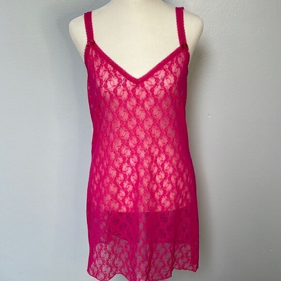 b.tempt’d lace lingerie slip.  Size Large.  Hot Pink. - Picture 2 of 3